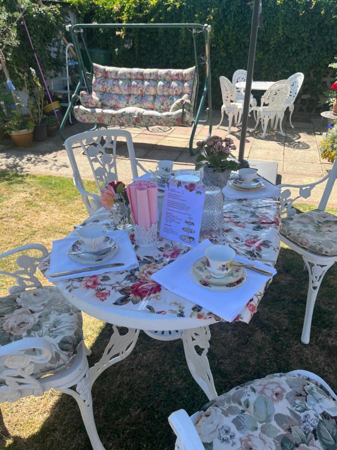 Southend Airport Bed & Breakfast Rochford Exterior foto