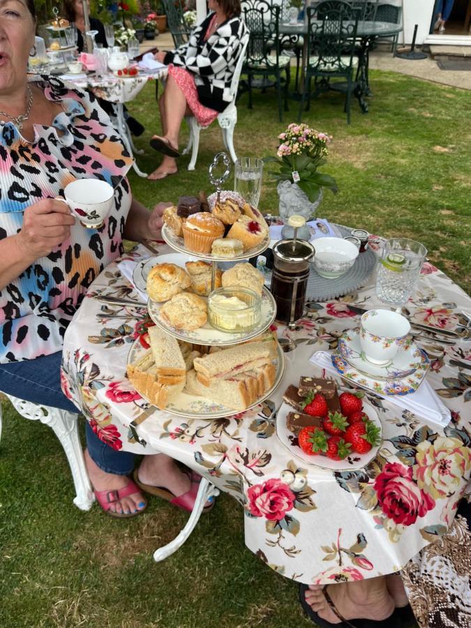 Southend Airport Bed & Breakfast Rochford Exterior foto