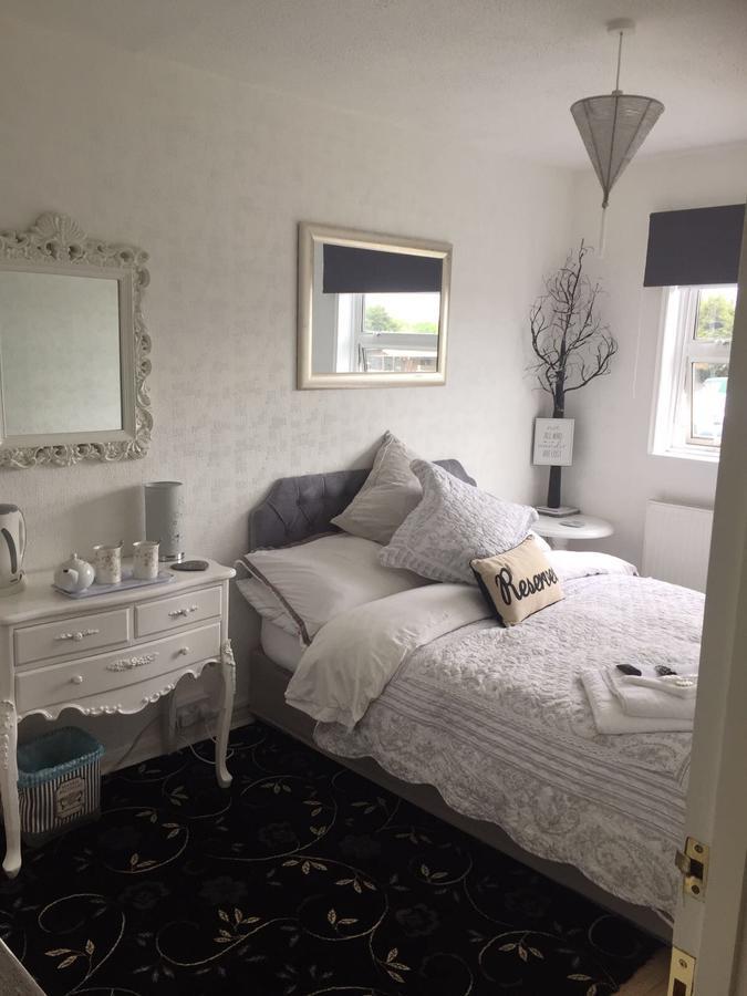 Southend Airport Bed & Breakfast Rochford Exterior foto